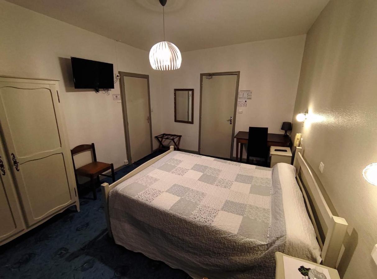 Hotel Du Lion Vert Luxeuil-les-Bains Dış mekan fotoğraf